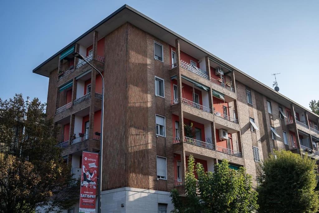 Linate Airport Elegant Suite,Tram 1 Minute Away Милано Екстериор снимка